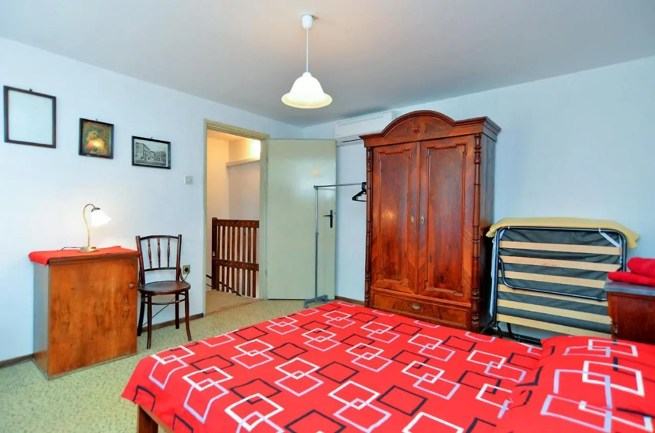 House Monteci 1378 Villa Galizana Holiday home